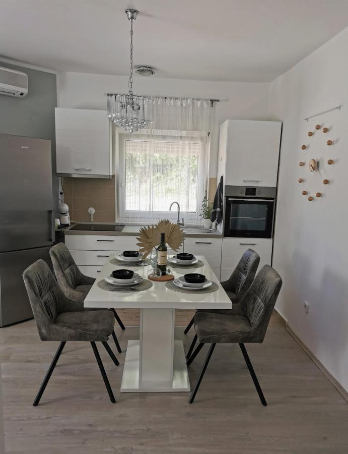 Apartment Teo