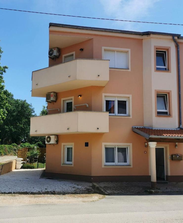 Apartment Teo